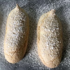 Biscuits à la cuillère après cuisson