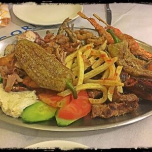 Plateau de meze au restaurant O Meraklis