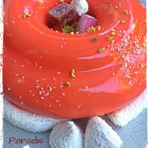 Centre de l’entremets Paradis en gros plan