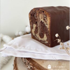 Cake marbré de François Perret glacé au chocolat et entamé